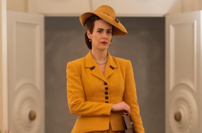 Sarah Paulson in un completo giallo