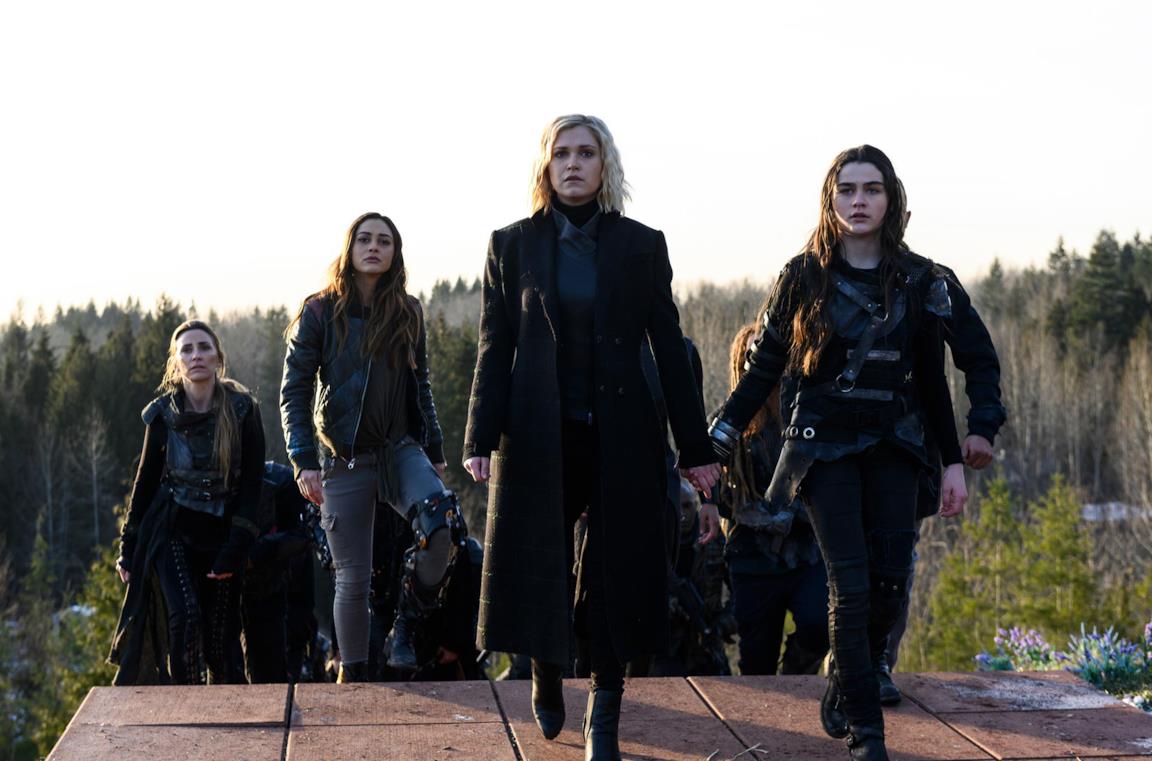 Una scena del finale della stagione 6 di The 100