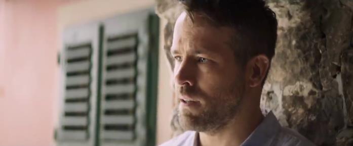 Ryan Reynolds nelle vesti di Michael Bryce Ryan Reynolds interpreta l'ex bodyguard Michael Bryce