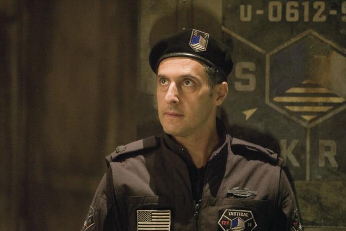 John Turturro Seymour Simmons interpretato da John Turturro
