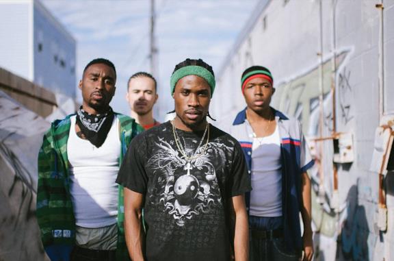 Il cast del film Acque buie