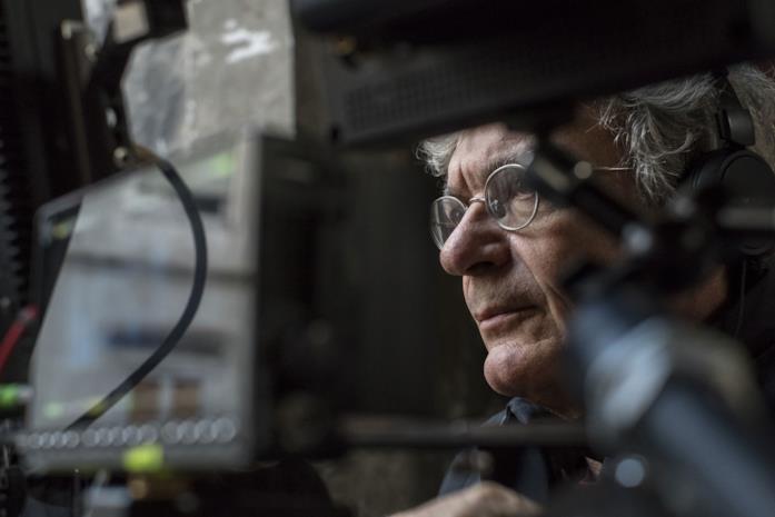 Il sindaco del rione Sanità, tutto sul film di Mario Martone Un primo piano di Mario Martone sul set del film Il sindaco del rione Sanità