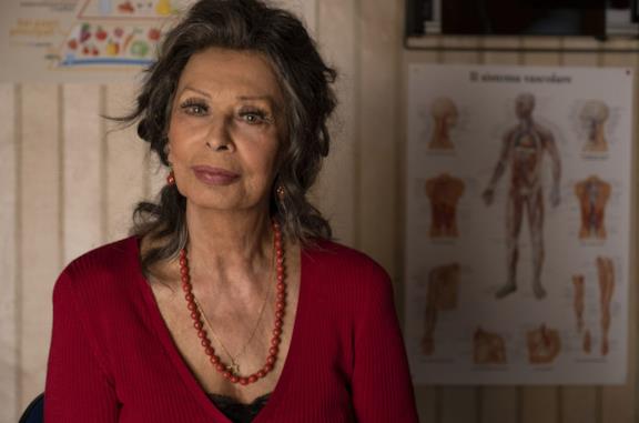 Un'immagine che ritrae Sophia Loren nel film La vita davanti a sè