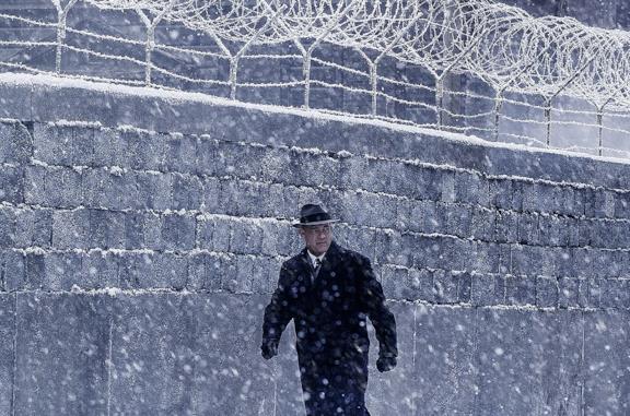 Tom Hanks in una scena del film Il ponte delle spie
