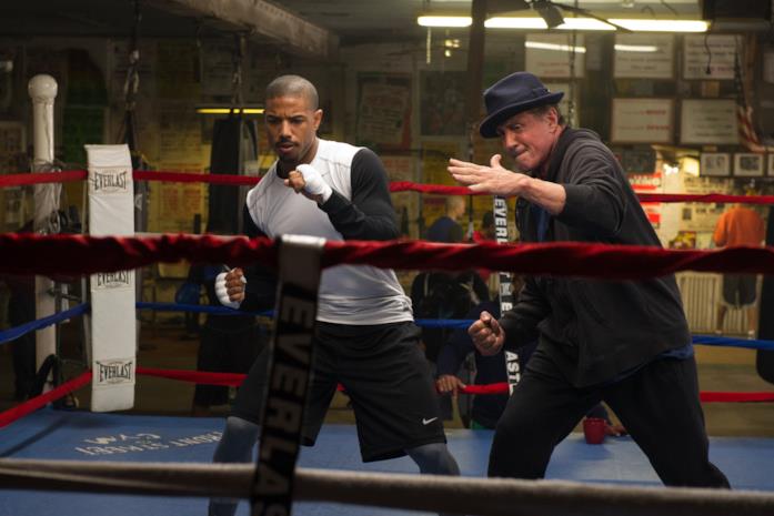 Creed - Nato per combattere, lo spin-off di Rocky Michael B. Jordan e Sylvester Stallone in una scena del film
