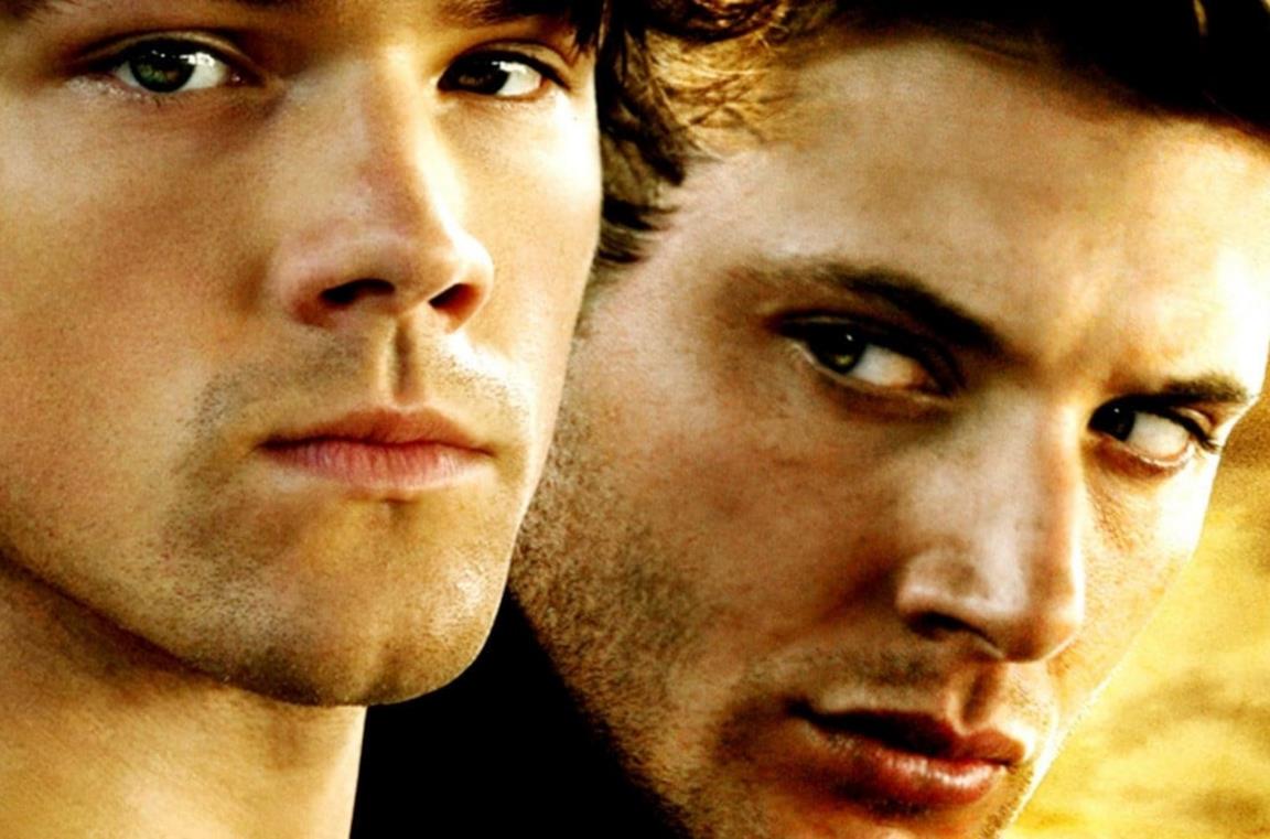 Primo piano di Jared Padalecki e Jensen Ackles