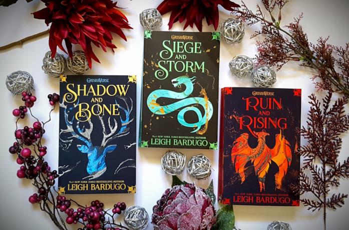 Shadow and Bone: in quale ordine leggere i libri del Grishaverse?