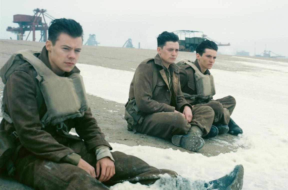 Harry Styles, Fionn Whitehead e Aneurin Barnard in Dunkirk