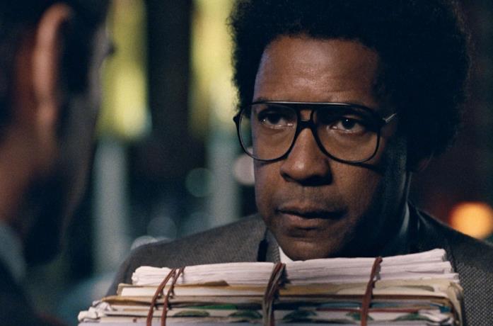 Denzel Washington in una scena di End of Justice