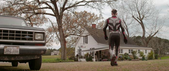 Clint torna nel suo passato per rivedere la propria famiglia Jeremy Renner Occhio di falco avengers endgame