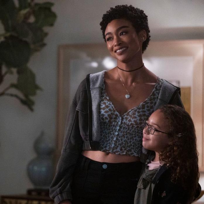 Tati Gabrielle nella terza stagione di You Tati Gabrielle in You 3