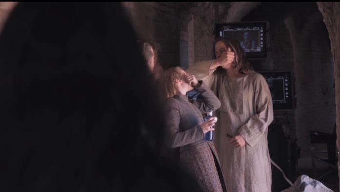 Game of Thrones 8: sul set del finale anche degli attori-esca per depistare gli spoiler Faye Marsay e Tom Wlaschiha sul set di Game of Thrones 8x06