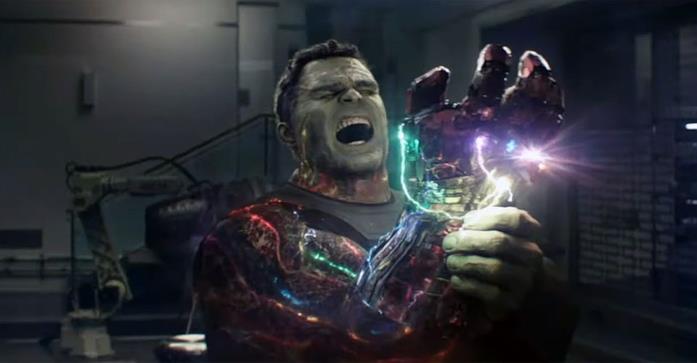 Hulk cattivo in Avengers 5 Hulk con il Guanto dell'Infinito