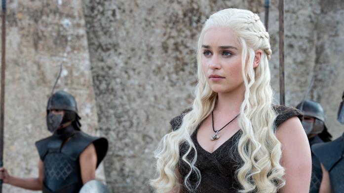 Game of Thrones - Daenerys Targaryen Daenerys Targaryen in una scena di Game of Thrones