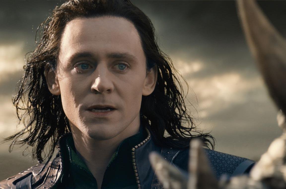 L'attore Tom Hiddleston nei panni di Loki