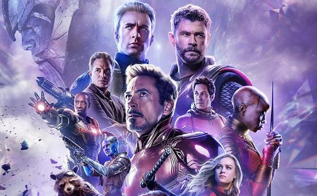 Poster russo di Avengers: Endgame