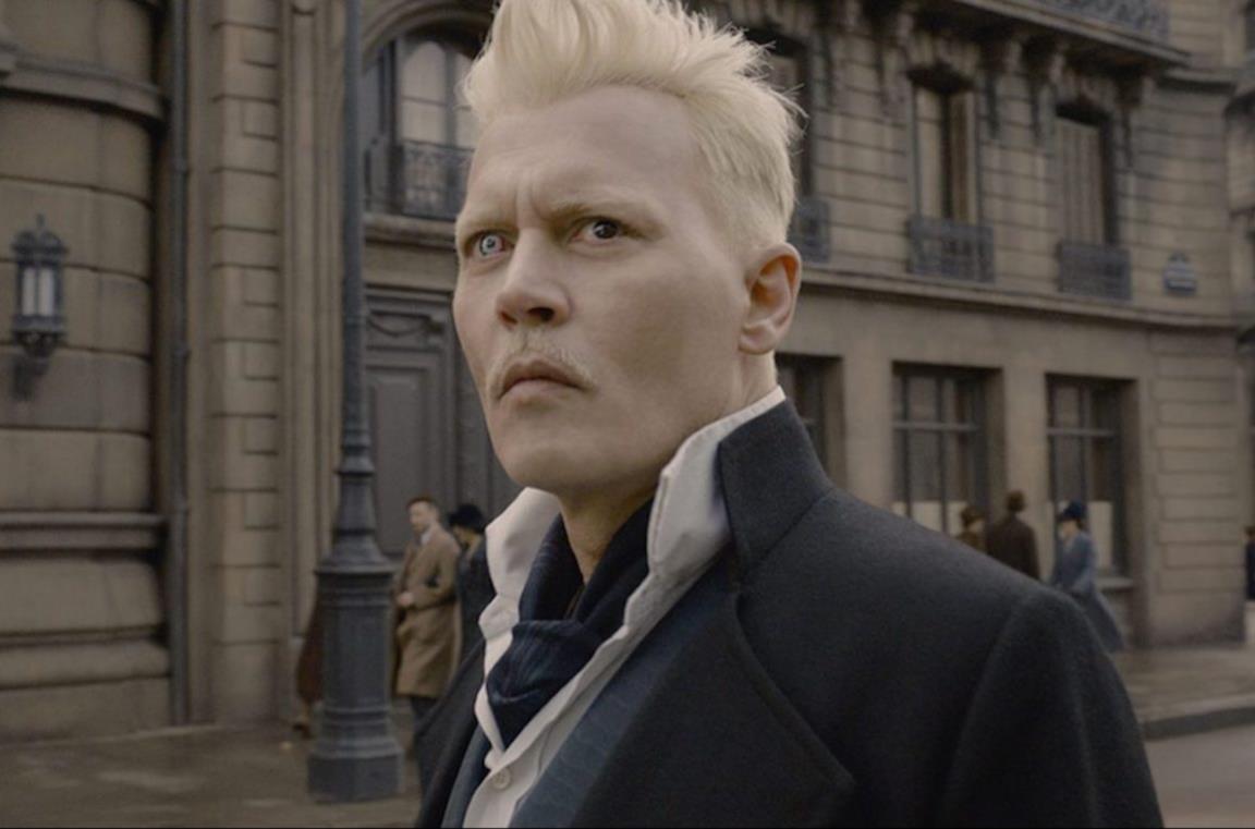 Grimdelwald interpretato da Johnny Depp