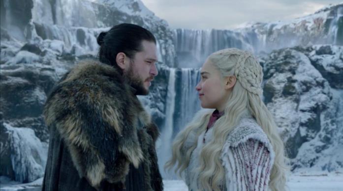 Game of Thrones 8x01: cosa ci rivela delle sorti di Daenerys Kit Harington ed Emilia Clarke sul set
