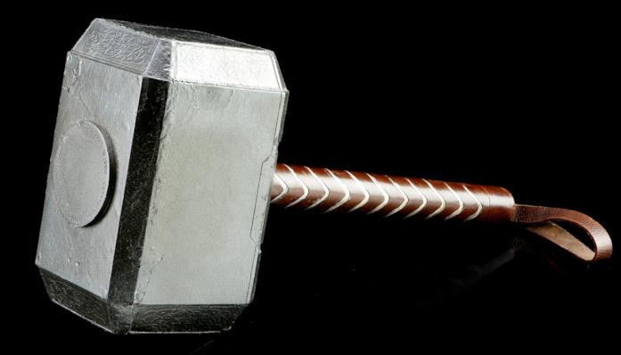 Il mitico Mjolnir presto all'asta