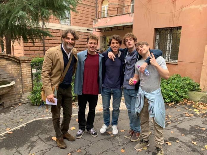 Skam Italia Massimo Reale e parte del cast di Skam Italia