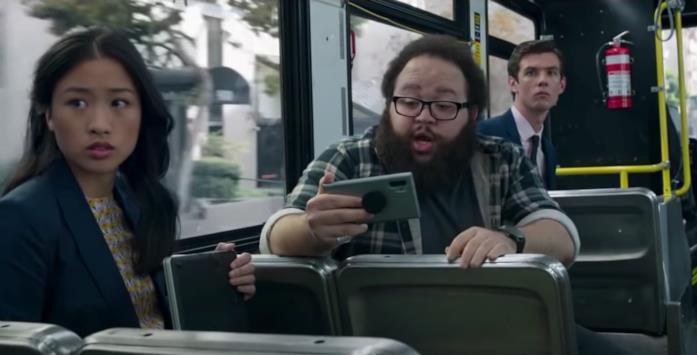 Shang-Chi: easter egg e curiosità Tre persone sul bus che si vede all'inizio di Shang-Chi