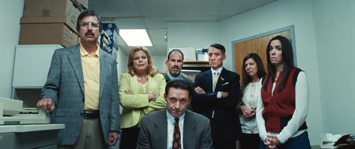 Il cast di Bad Education Una scena di Bad Education con gran parte del cast