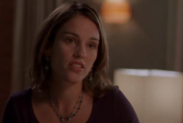 L'aminemica Julie nella serie Felicity L'attrice Amy Jo Jonhson in una scena della serie