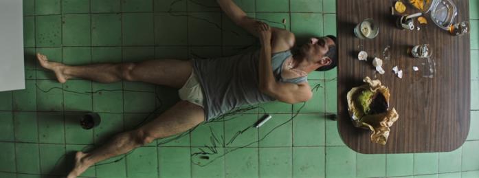 Il geniale e attesissimo A Cop Movie arriva su Netflix: ecco di cosa parla Raúl Briones in una scena del film A Cop Movie