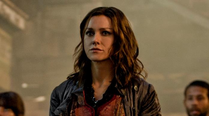 Naomi Watts è Evelyn Naomi Watts è Evelyn in Allegiant