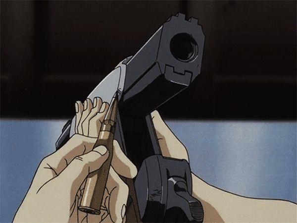 Un fucile in Cowboy Bebop Un'arma viene caricata in una scena di Cowboy Bebop