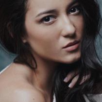 Julie Estelle