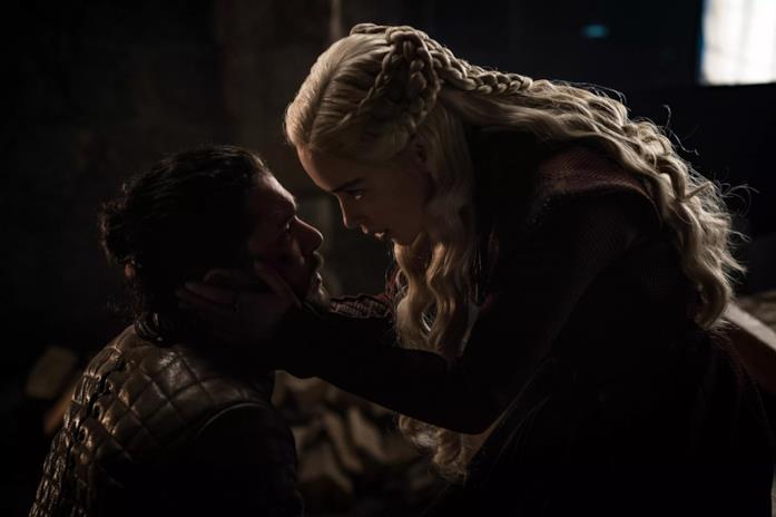 Daenerys è protagonista di due scene tagliate di Game of Thrones Kit Harington ed Emilia Clarke in Game of Thrones 8x04
