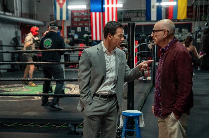 Mark Wahlberg e Alan Arkin Mark Wahlberg e Alan Arkin in una scena di Spenser Confidential