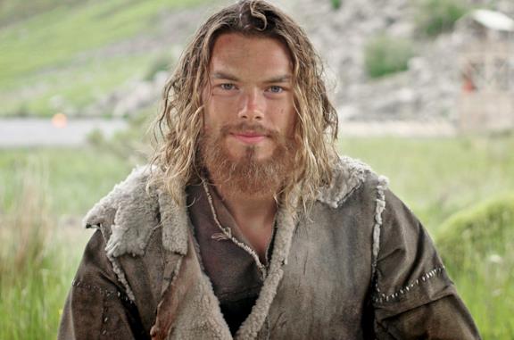 Sam Corlett, protagonista di Vikings: Valhalla