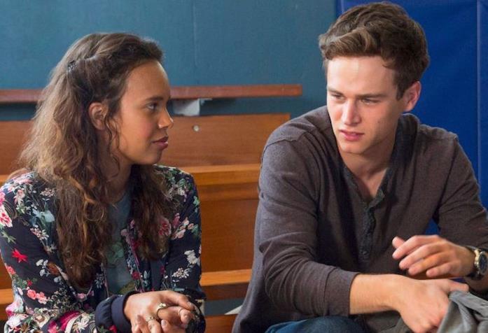 Jessica e Justin in 13 Reasons Why Jessica e Justin in una scena di 13 Reasons Why