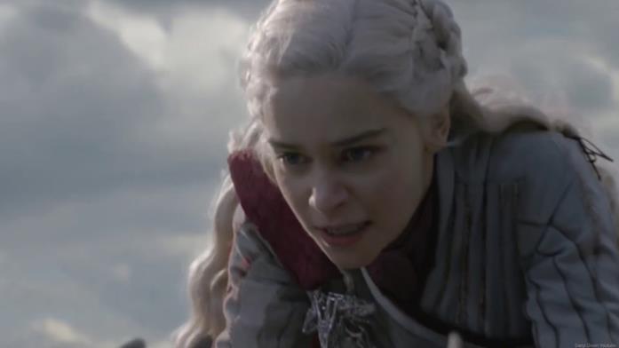 Game of Thrones 8x04: chi è morto e cosa significa Emilia Clarke in Game of Thrones 8x04