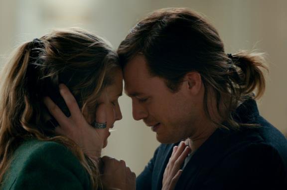 La coppia protagonista di 2:22 – Il destino è già scritto