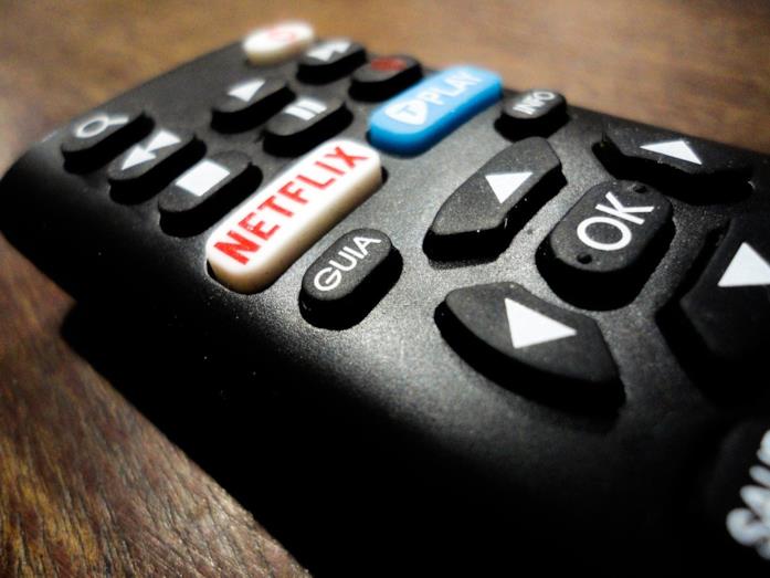 Netflix diventa anche solo mobile in alcuni mercati per essere più economico Il tasto Netflix su un telecomando televisivo