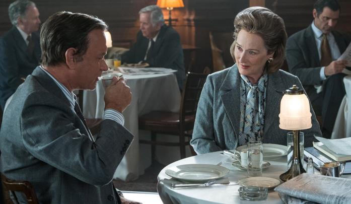 Meryl Streep e Tom Hanks in una scena del film