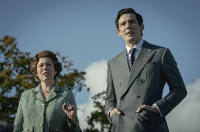 Olivia Colman e Josh O’Connor in The Crown 4