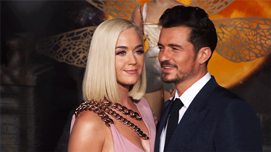 Katy Perry e Orlando Bloom sul red carpet della prima di Carnival Row