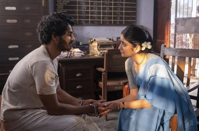 Ishaan Khattar e Tanya Maniktala in una scena della serie Il ragazzo giusto