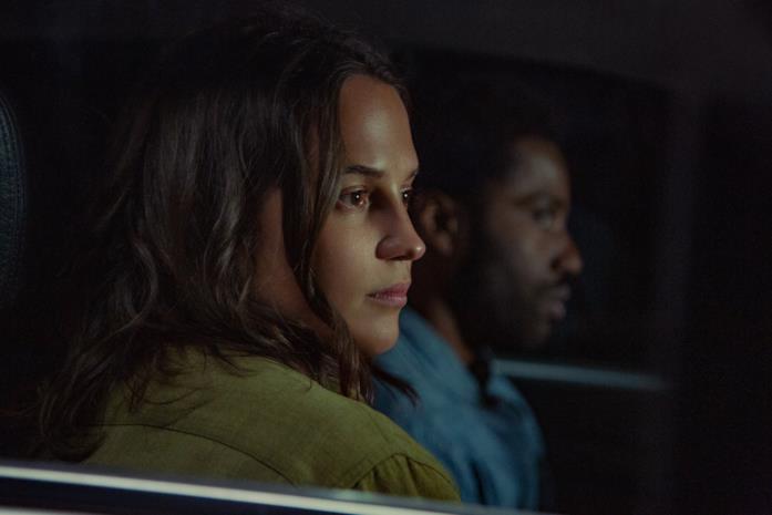 Alicia Vikander I protagonisti di Beckett in macchina