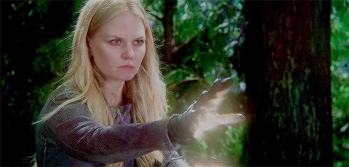 C’era una volta, serie TV sulle fiabe Emma in una scena di C'era una volta