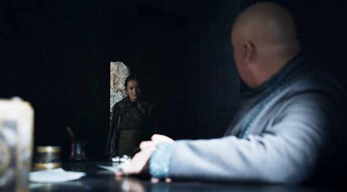 Game of Thrones, la conferma di Conleth Hill dal Comic-Con: Varys stava provando ad avvelenare Daenerys Conleth Hill in Game of Thrones 8x05