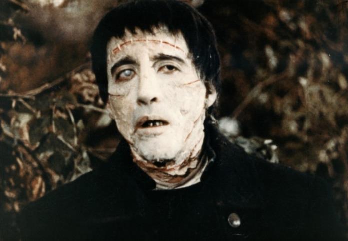 Christopher Lee - La maschera di Frankenstein Christopher Lee in una scena de La maschera di Frankenstein