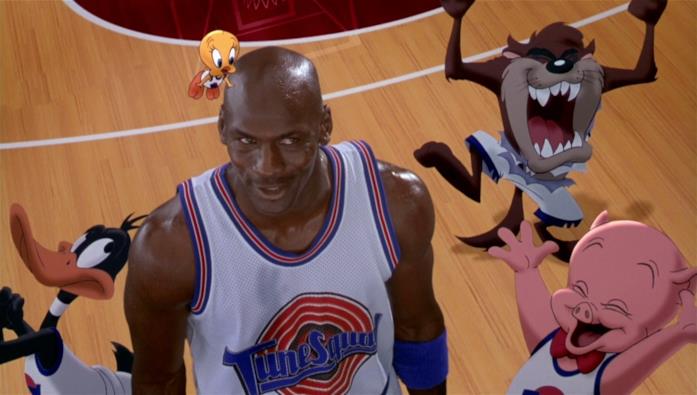 Michael Jordan e i Looney Tunes in Space Jam Una scena del film Space Jam