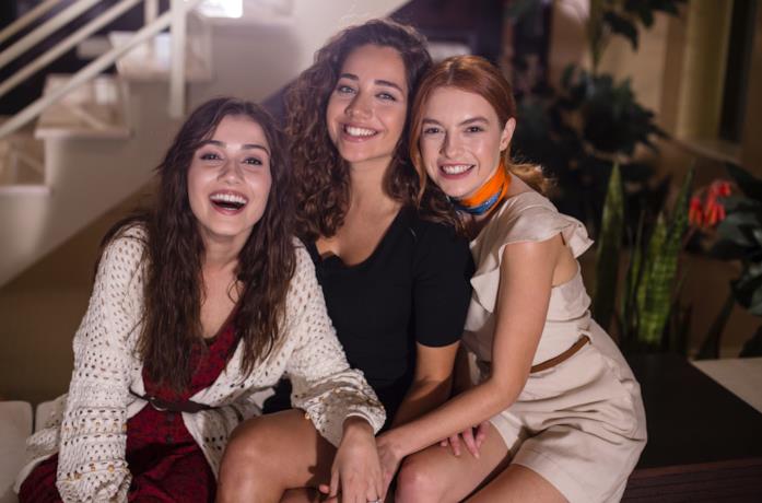 Le protagoniste di Come sorelle