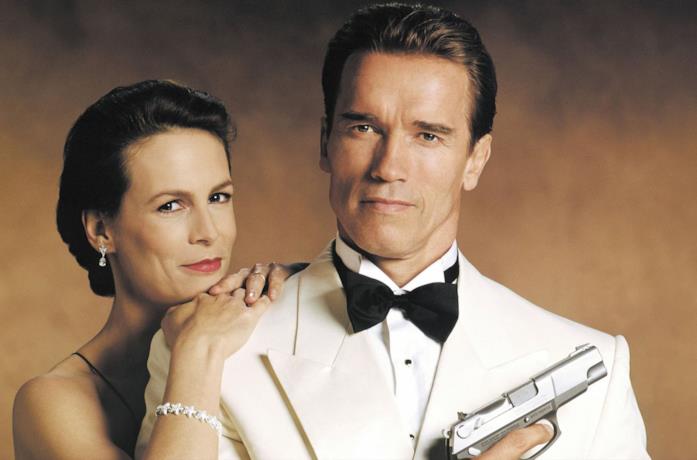Jamie Lee Curtis e Arnold Schwarzenegger in True Lies
