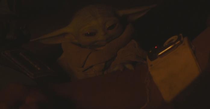 The Mandalorian, episodio 7: smontata una popolare teoria su Baby Yoda Il potere curativo di Baby Yoda in una scena della serie The Mandalorian